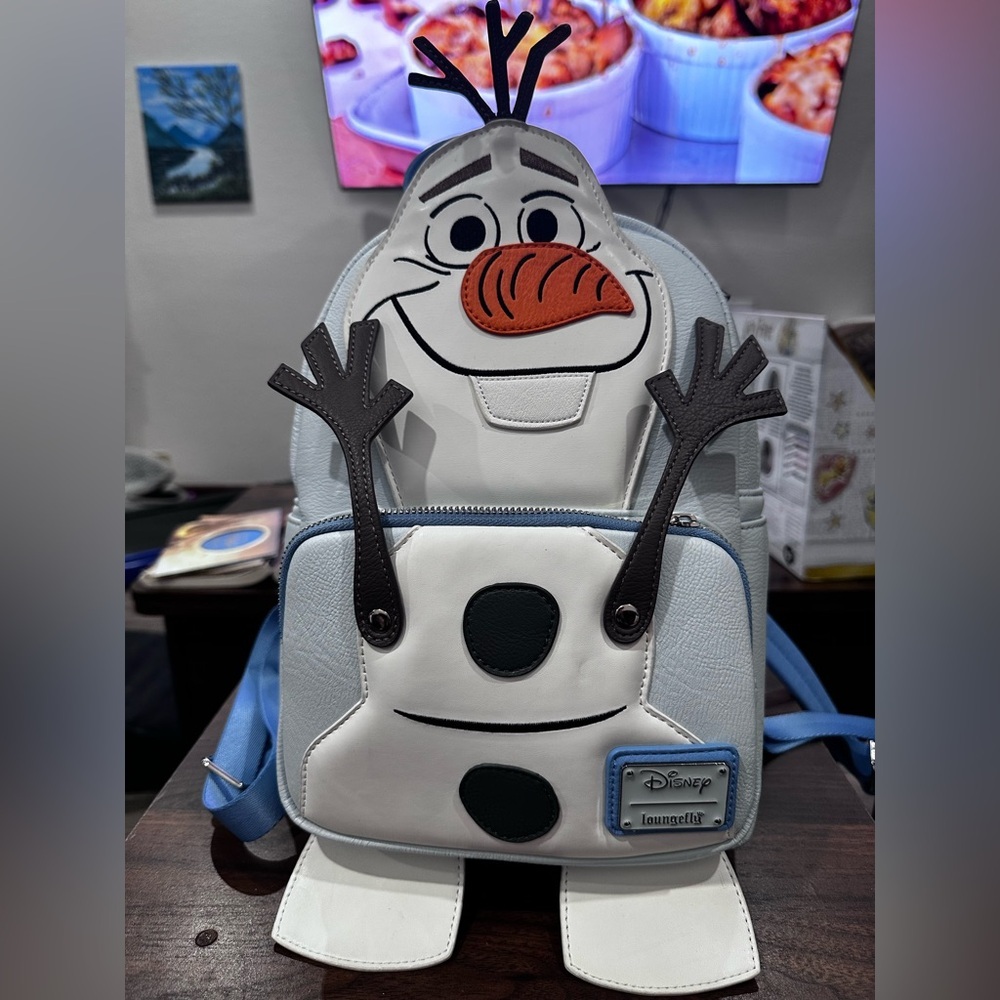 Disney Frozen Olaf Loungefly Mini Backpack NWOT​